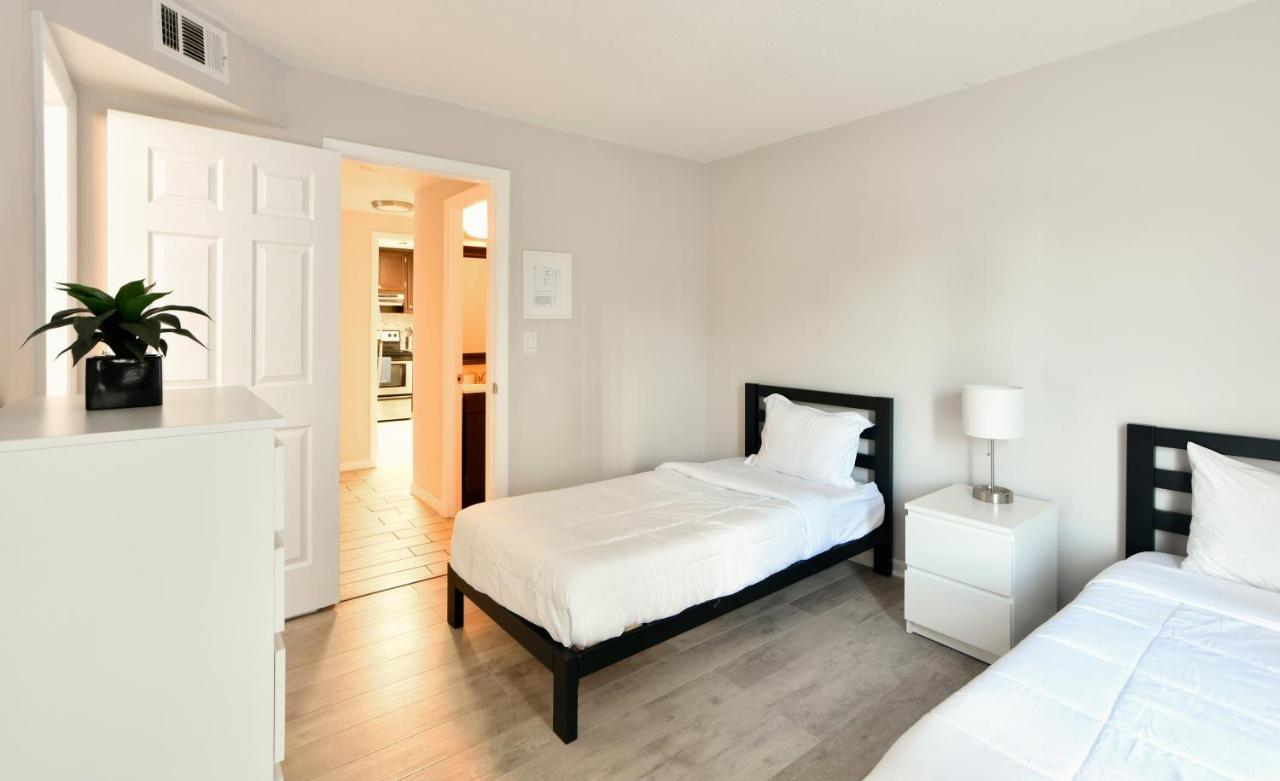Designer River View Apartments Форт-Лодердейл Экстерьер фото